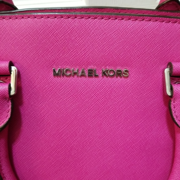 Michael kors women bag - Picture 2 of 13